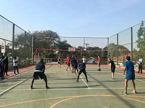 On March 10, 2018 a friendly volleyball match was held between the teams of the Russian Embassy and the Sheraton Kampala Hotel