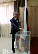 18 марта с.г. на избирательном участке № 8296, организованном при Посольстве России в Уганде, состоялось голосование на выборах Президента РФ