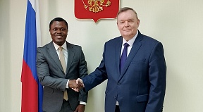 О встрече Посла России с Послом Экваториальной Гвинеи в Уганде О встрече Посла России с Послом Экваториальной Гвинеи в Уганде