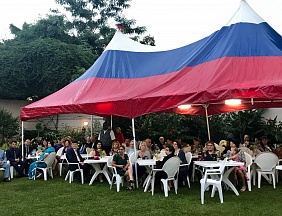 7 марта с.г. в Посольстве состоялся уже ставший доброй традицией прием по случаю празднования Международного женского дня